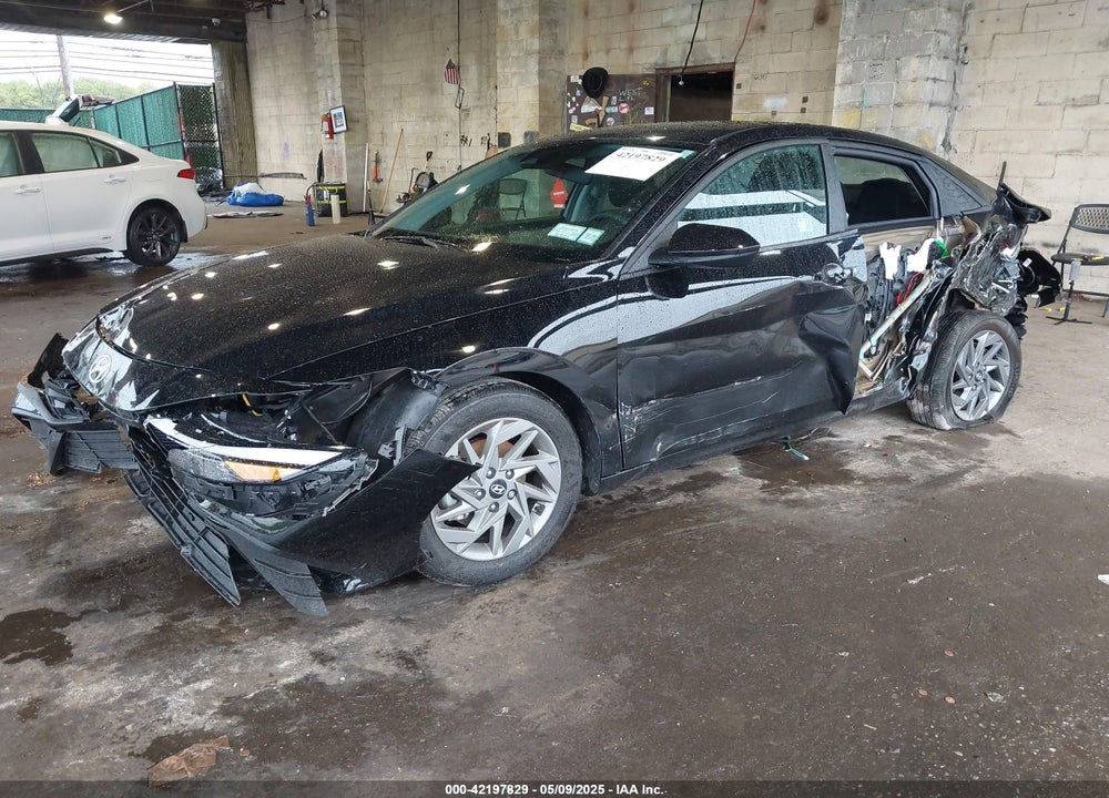 2024 HYUNDAI ELANTRA VIN: KMHLM4DG5RU720170