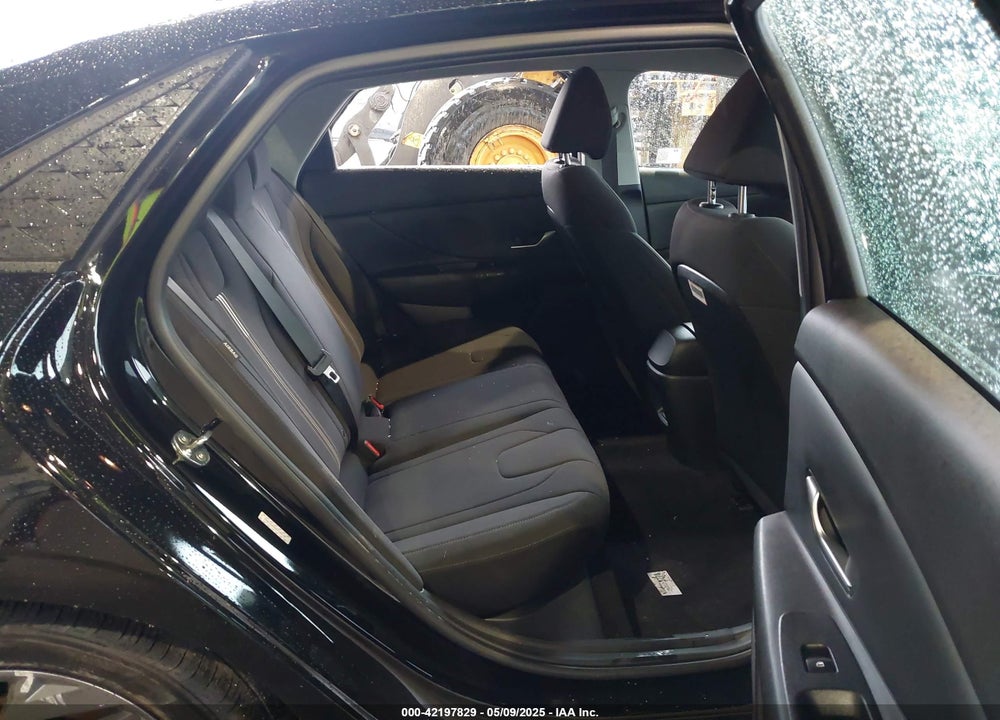 2024 HYUNDAI ELANTRA VIN: KMHLM4DG5RU720170