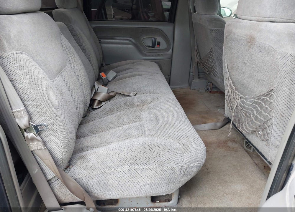 2000 GMC SIERRA 3500 CLASSIC SL VIN: 1GTHK33F9YF413736