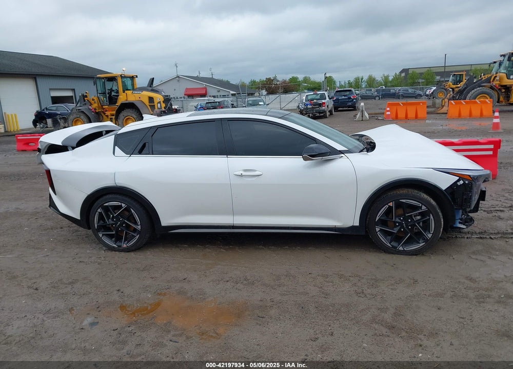 2025 KIA K4 VIN: 3KPFW4DE6SE083711