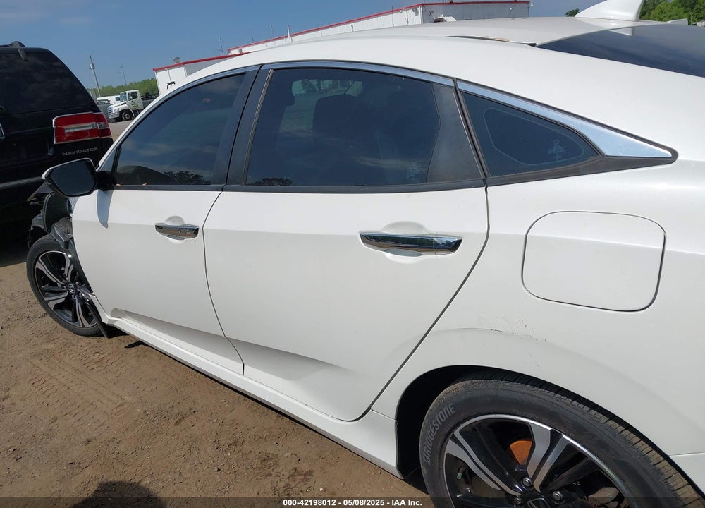 2017 HONDA CIVIC TOURING VIN: 19XFC1F9XHE032566