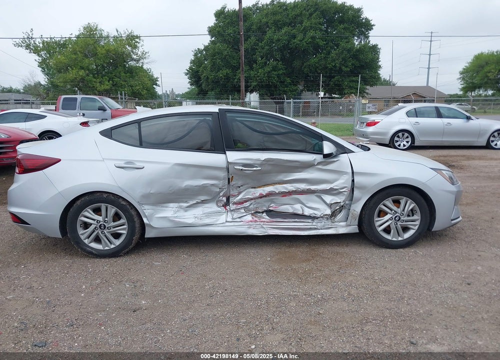 2019 HYUNDAI ELANTRA VIN: KMHD84LF5KU851607