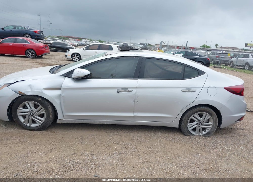 2019 HYUNDAI ELANTRA VIN: KMHD84LF5KU851607