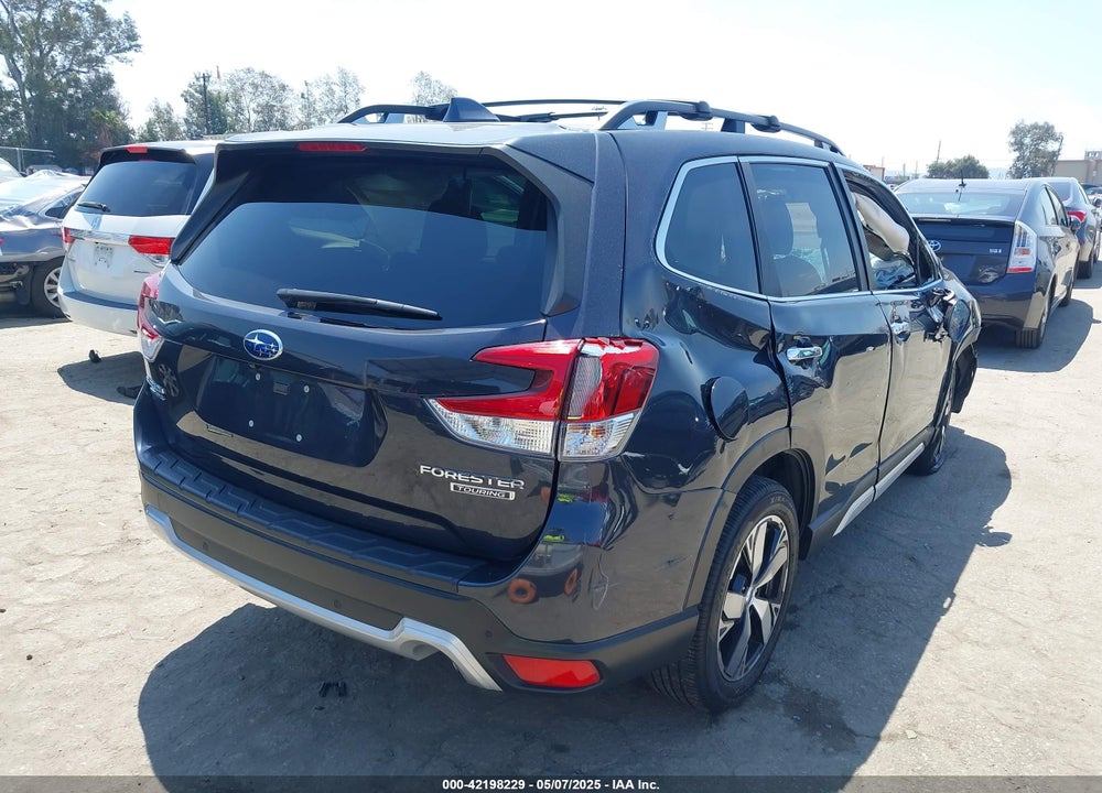 2019 SUBARU FORESTER TOURING VIN: JF2SKAWC2KH574888