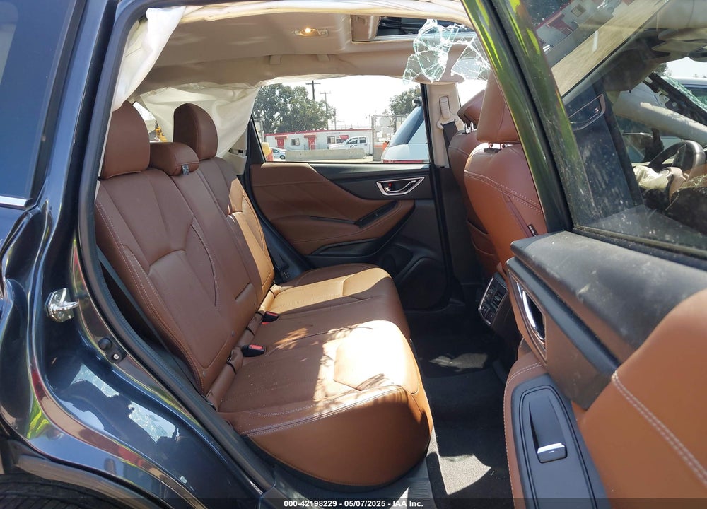 2019 SUBARU FORESTER TOURING VIN: JF2SKAWC2KH574888