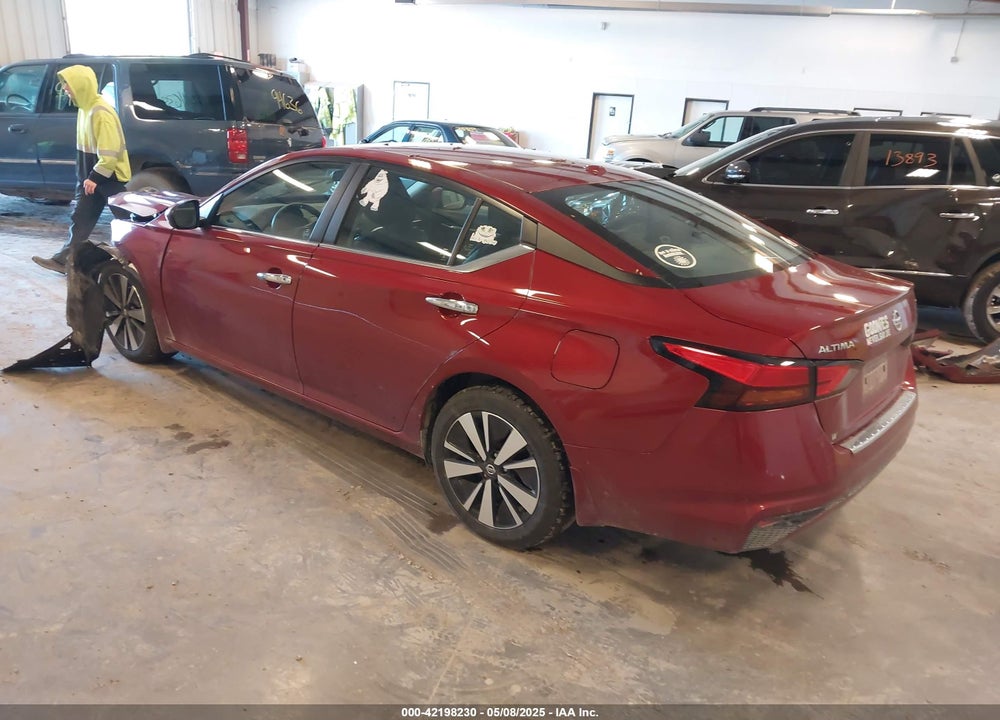 2022 NISSAN ALTIMA SV FWD VIN: 1N4BL4DV8NN417699