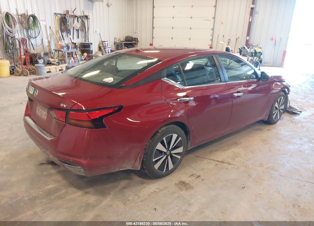 2022 NISSAN ALTIMA SV FWD VIN: 1N4BL4DV8NN417699