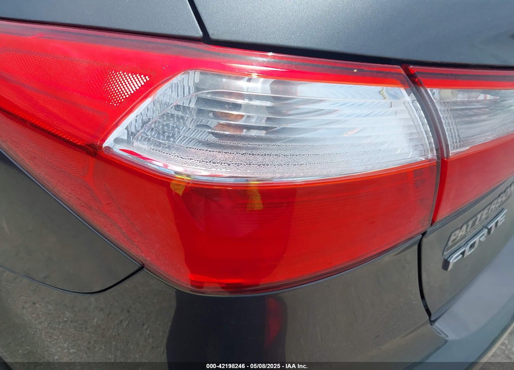 2014 KIA FORTE EX VIN: KNAFZ4A81E5106962