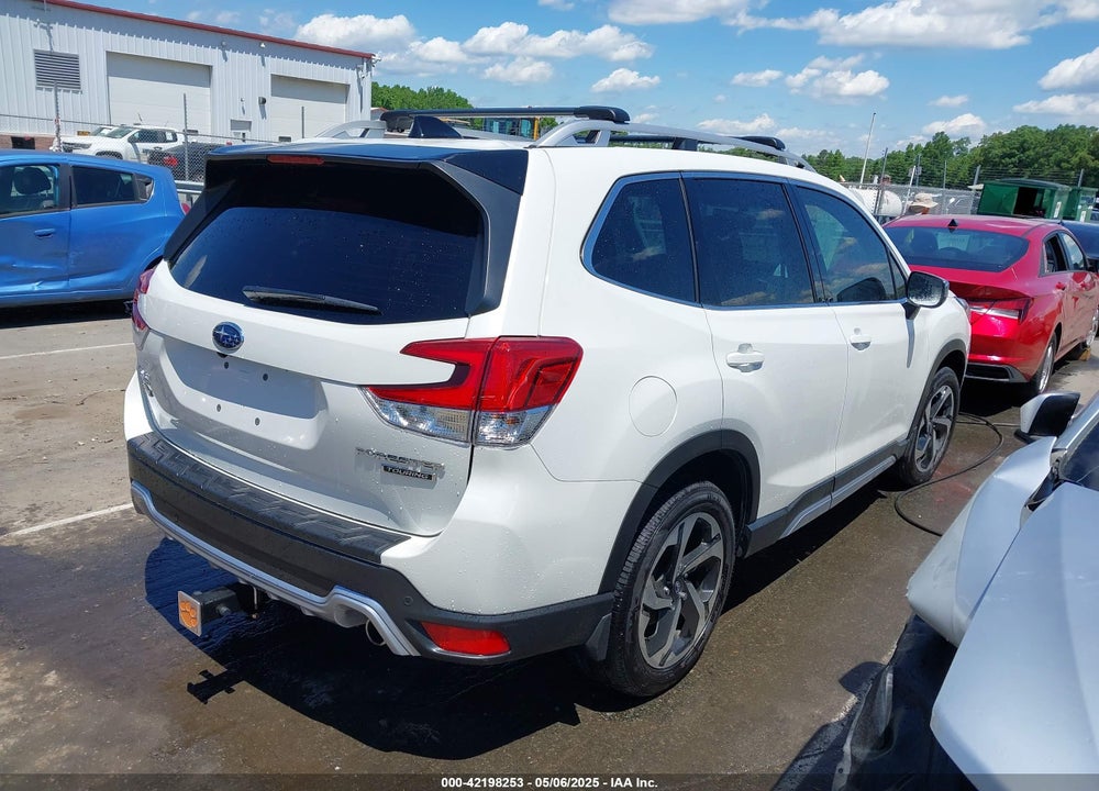 2024 SUBARU FORESTER VIN: JF2SKAMC9RH425861