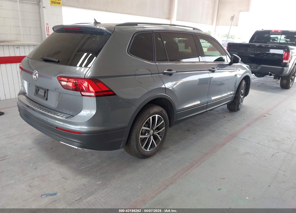 2021 VOLKSWAGEN TIGUAN VIN: 3VV1B7AX0MM030915