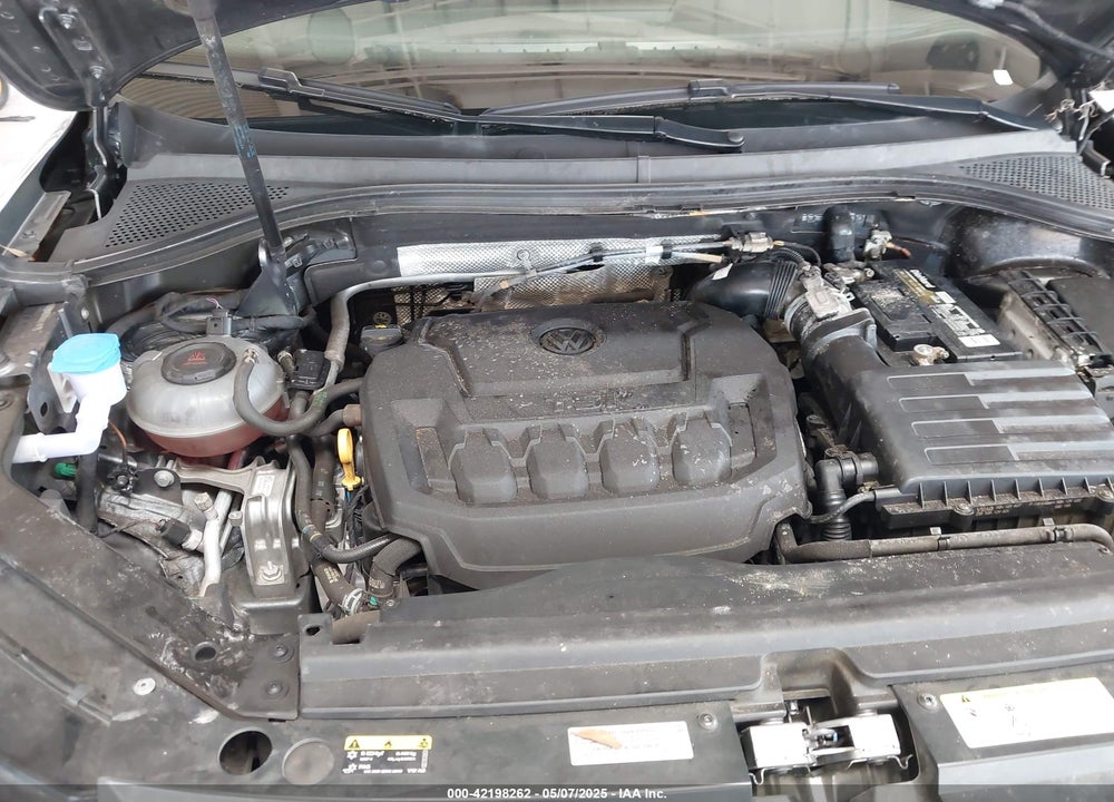 2021 VOLKSWAGEN TIGUAN VIN: 3VV1B7AX0MM030915