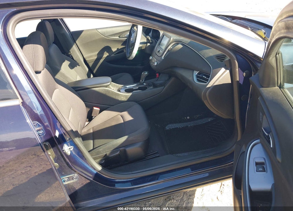 2017 CHEVROLET MALIBU VIN: 1G1ZC5ST1HF151952