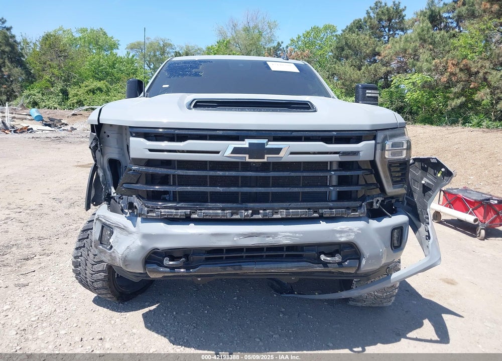 2024 CHEVROLET SILVERADO 2500HD 4WD STANDARD BED LT VIN: 2GC4YNE72R1172934