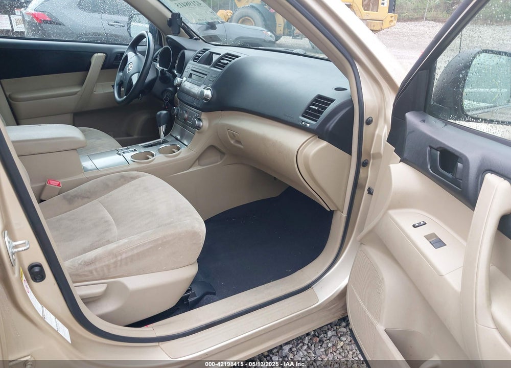 2012 TOYOTA HIGHLANDER VIN: 5TDBK3EH6CS141062
