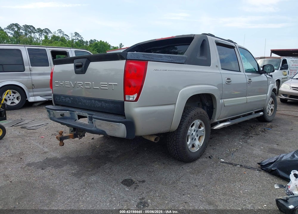 2005 CHEVROLET AVALANCHE 1500 VIN: 3GNEC12Z05G231960