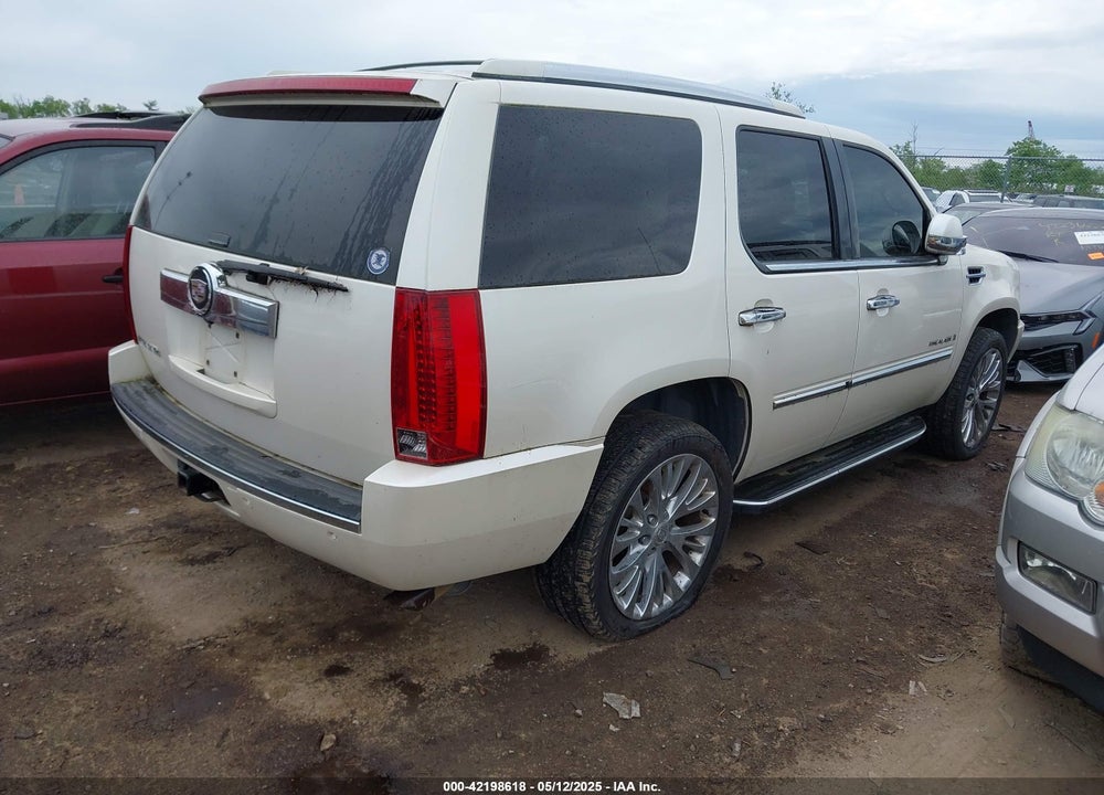 2007 CADILLAC ESCALADE VIN: 1GYFK63837R304030