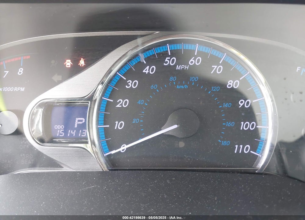2014 TOYOTA SIENNA XLE V6 8 PASSENGER VIN: 5TDYK3DC6ES486921