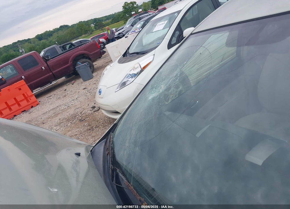 2008 TOYOTA PRIUS VIN: JTDKB20U483307862