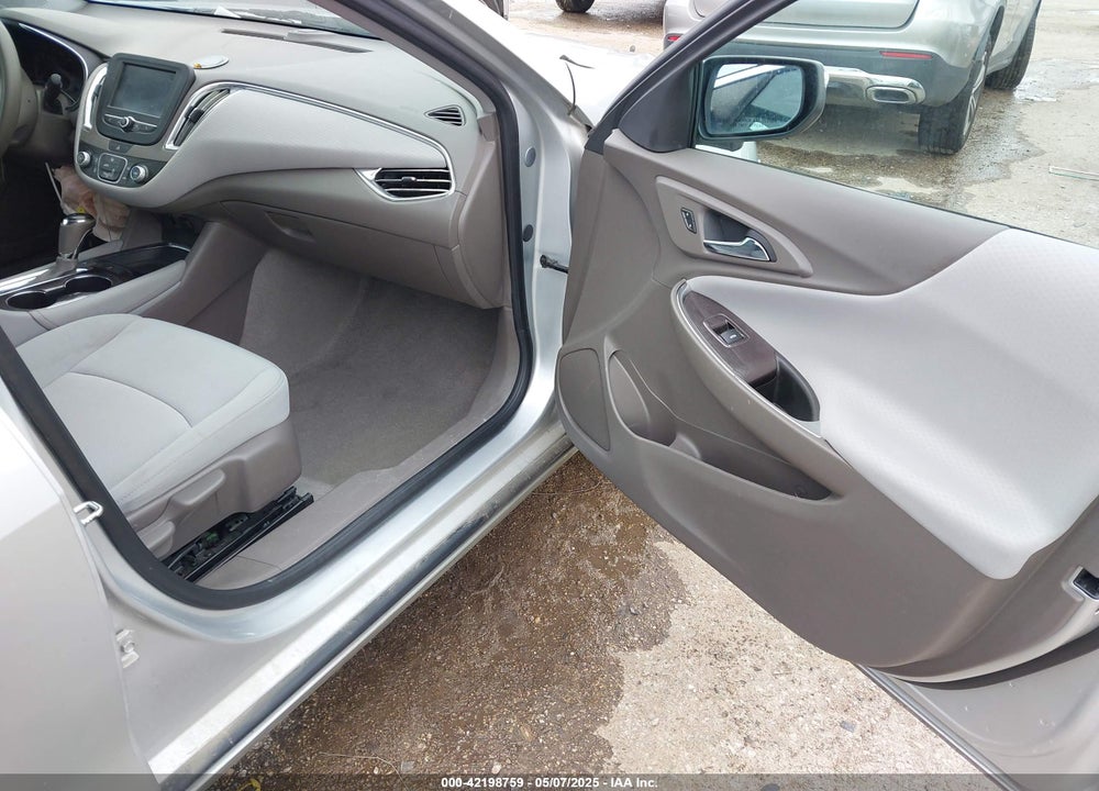 2018 CHEVROLET MALIBU VIN: 1G1ZD5ST8JF214676