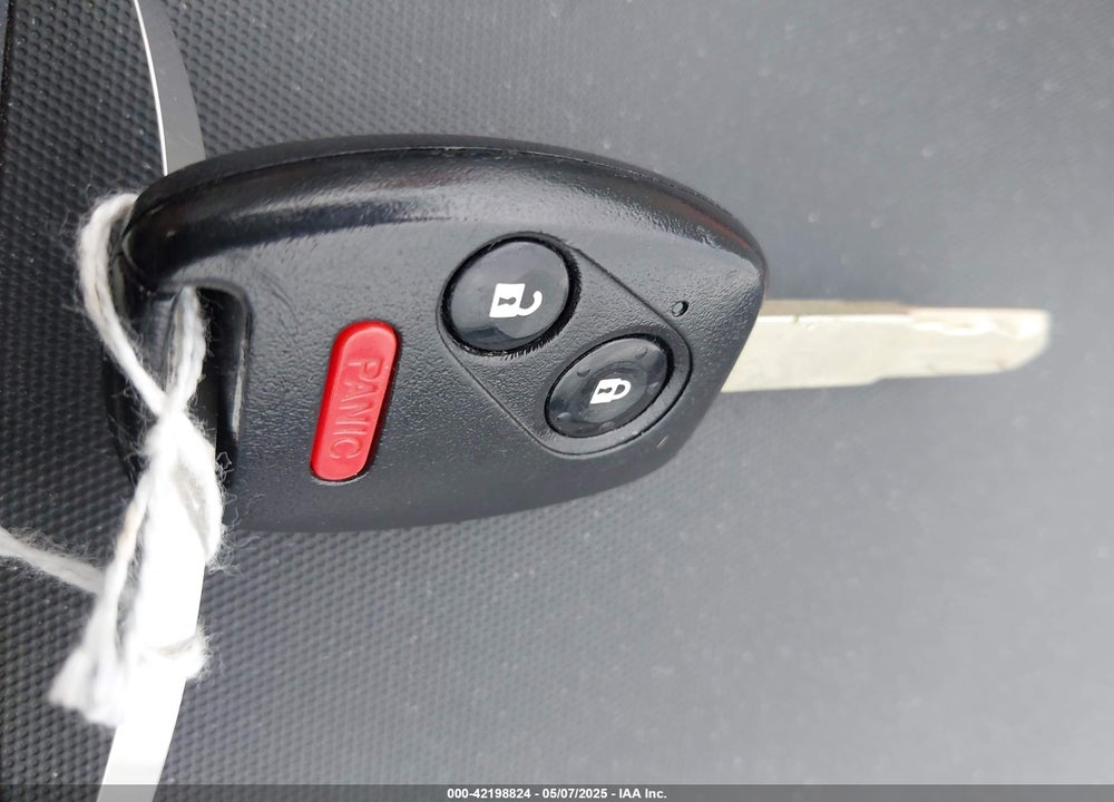 2011 HONDA CR-V LX VIN: 5J6RE3H3XBL022821