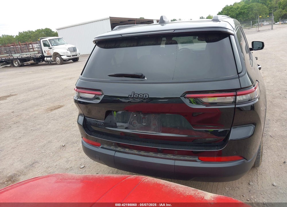 2023 JEEP GRAND CHEROKEE L ALTITUDE 4X4 VIN: 1C4RJKAG0P8828301