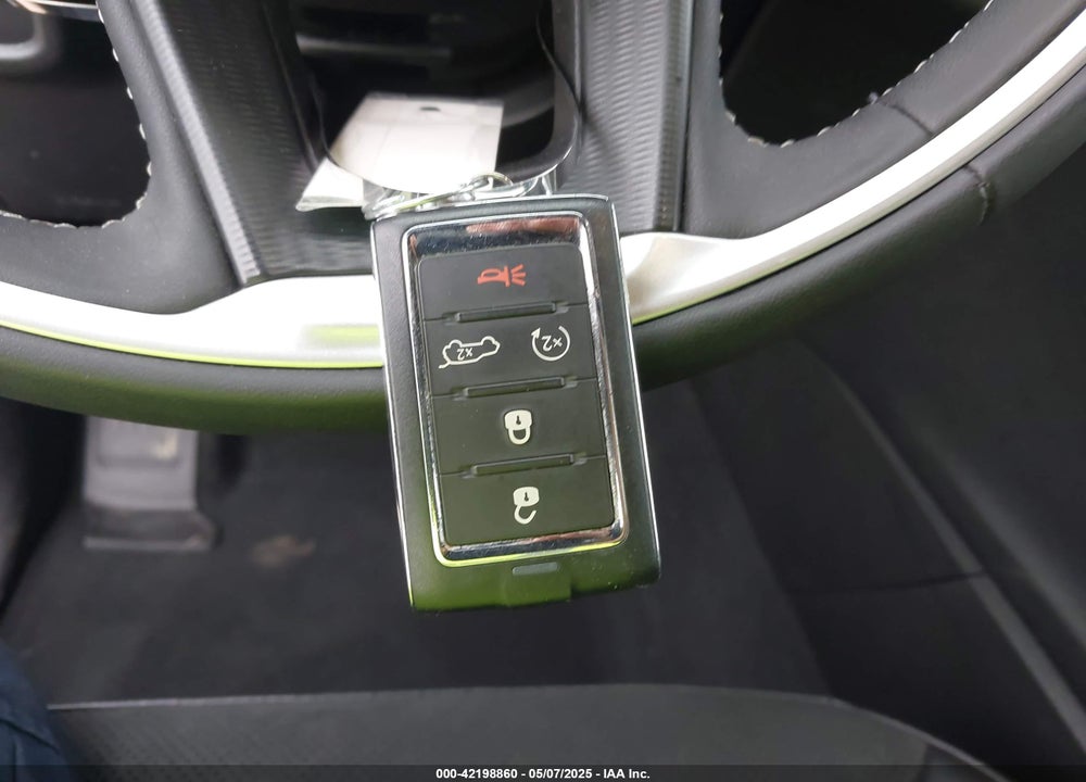 2023 JEEP GRAND CHEROKEE L ALTITUDE 4X4 VIN: 1C4RJKAG0P8828301