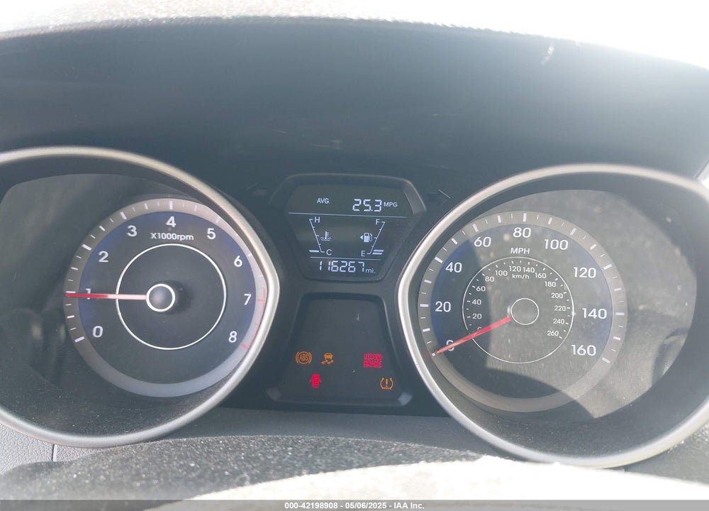 2014 HYUNDAI ELANTRA VIN: KMHDH4AHXEU079260