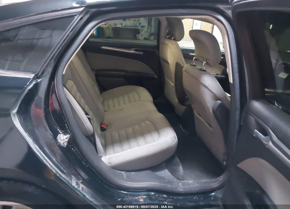 2014 FORD FUSION S VIN: 3FA6P0G72ER240785