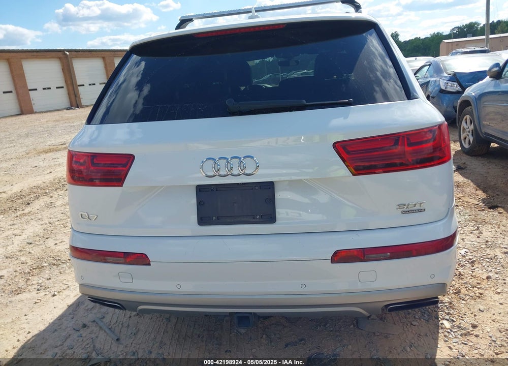 2017 AUDI Q7 VIN: WA1LAAF70HD023071