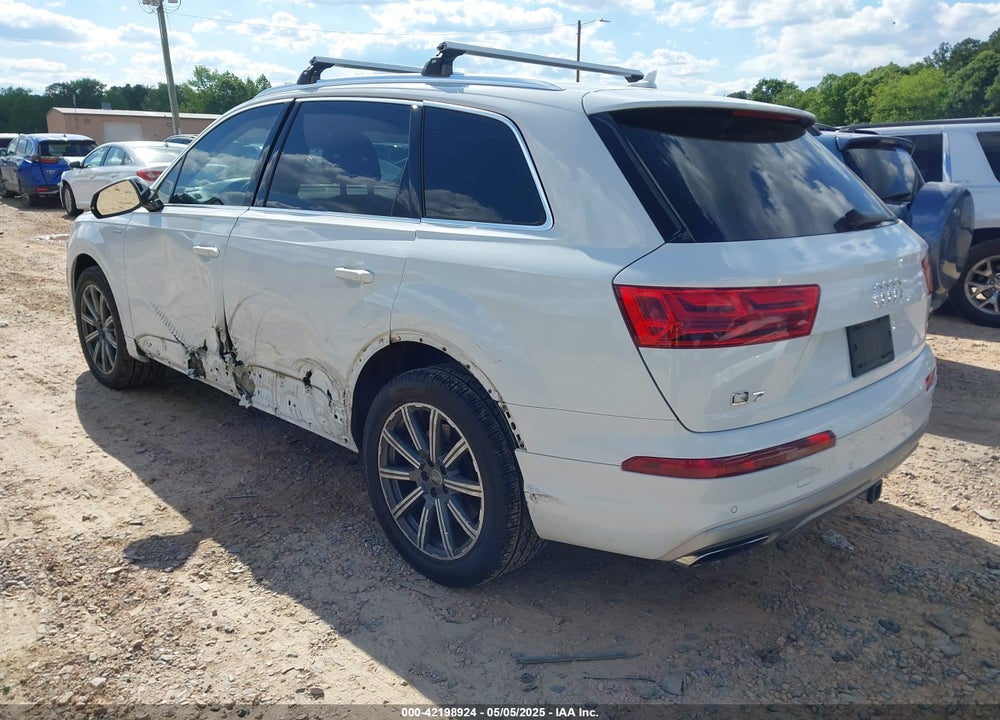 2017 AUDI Q7 VIN: WA1LAAF70HD023071