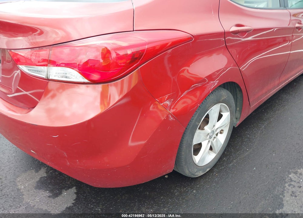 2011 HYUNDAI ELANTRA VIN: KMHDH4AE1BU098863