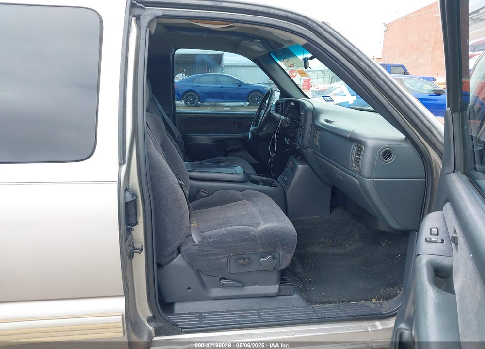 2001 CHEVROLET SILVERADO 1500 LS VIN: 2GCEC19T411212096