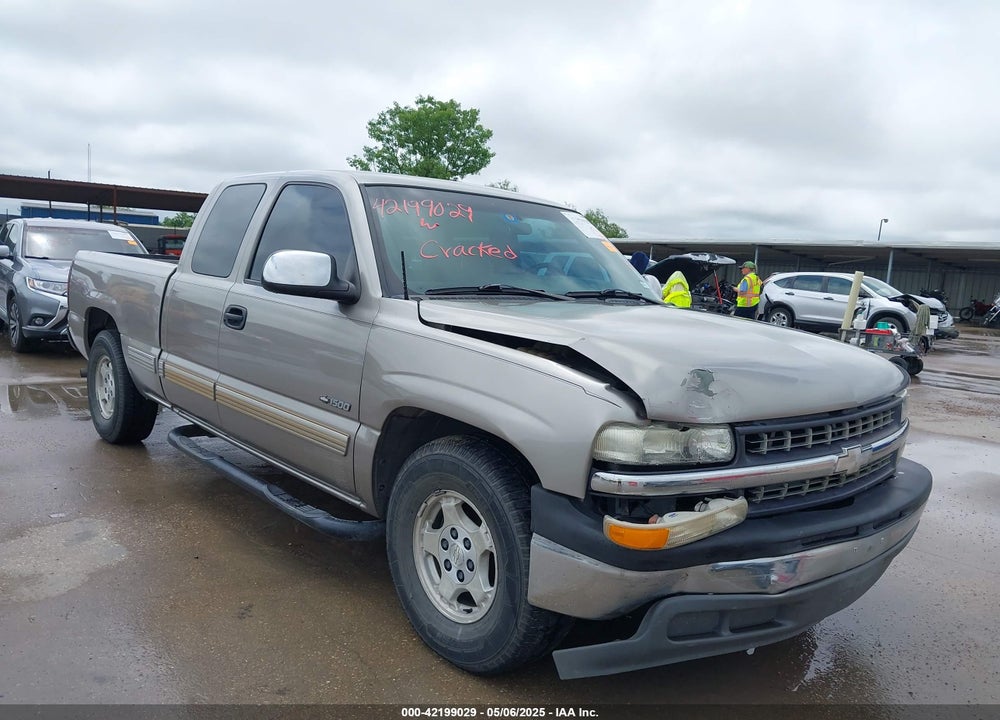 2001 CHEVROLET SILVERADO 1500 LS VIN: 2GCEC19T411212096