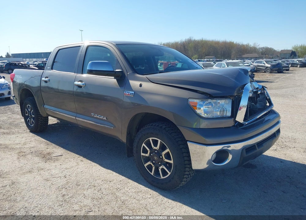 2013 TOYOTA TUNDRA GRADE 5.7L V8 VIN: 5TFDW5F11DX284846