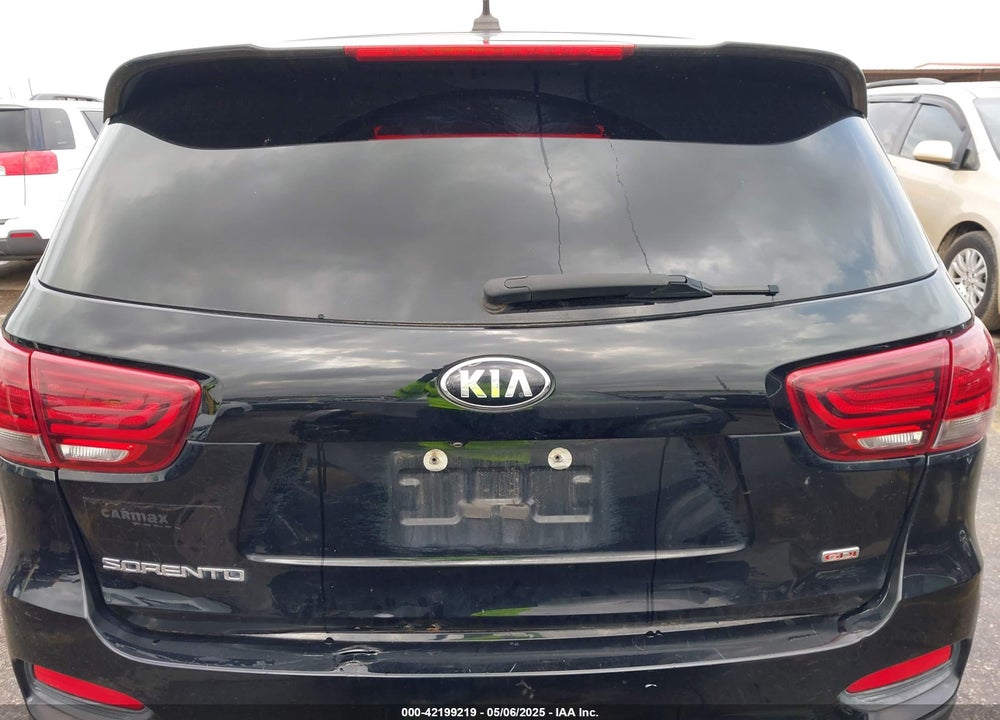 2019 KIA SORENTO 2.4L LX VIN: 5XYPG4A31KG564781