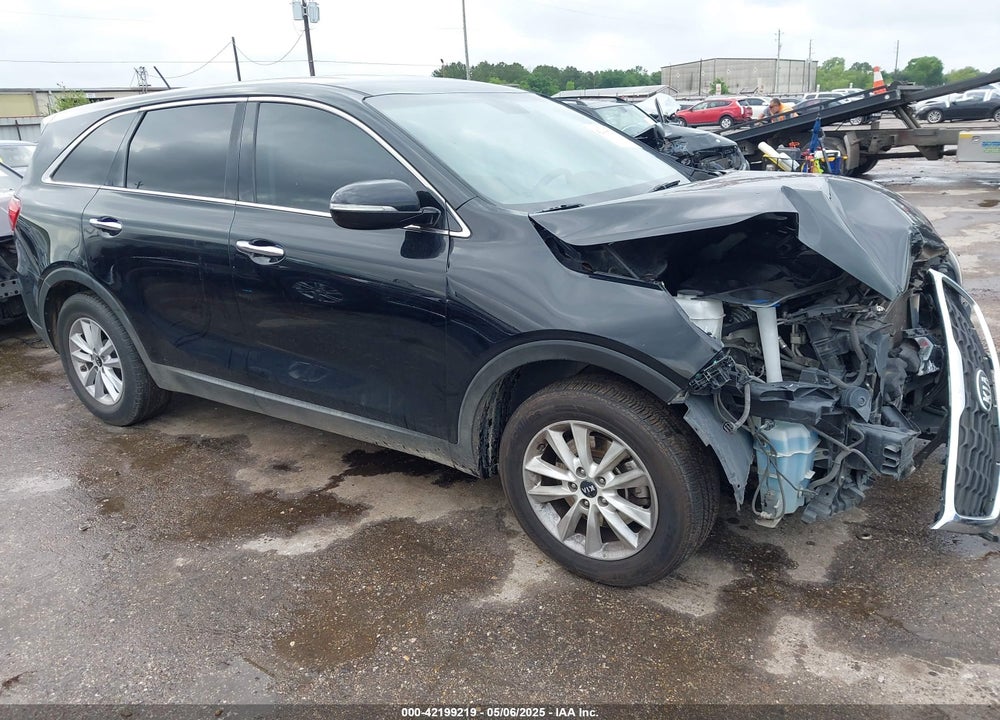 2019 KIA SORENTO 2.4L LX VIN: 5XYPG4A31KG564781