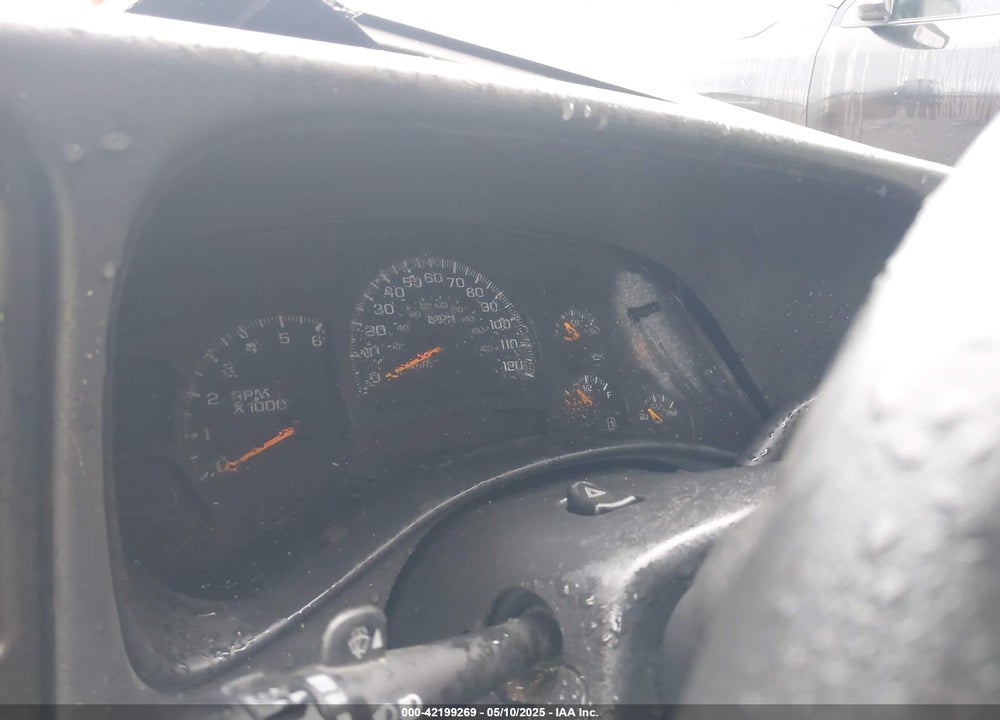 2005 CHEVROLET SILVERADO 1500 Z71 VIN: 2GCEK13T051371795