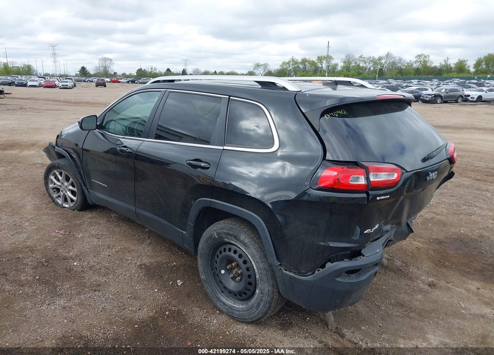 2015 JEEP CHEROKEE LATITUDE VIN: 1C4PJMCS3FW552257