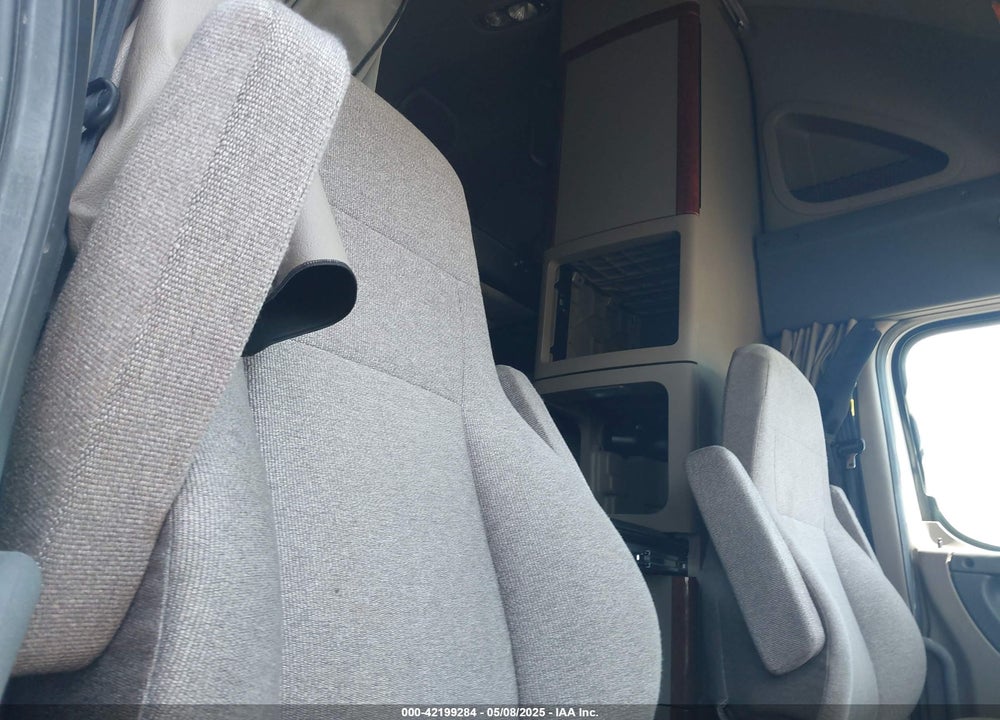 2019 FREIGHTLINER CASCADIA 125 VIN: 3AKJGLDV3KSKL6051