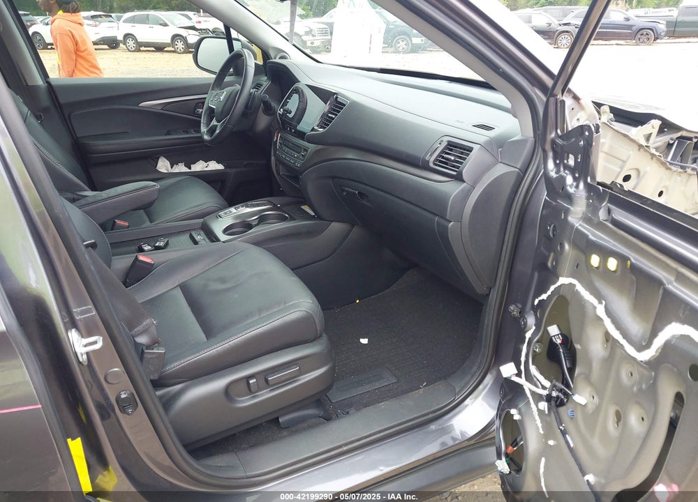 2022 HONDA PILOT VIN: 5FNYF6H21NB096658