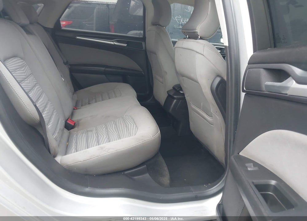 2016 FORD FUSION VIN: 3FA6P0G76GR156522