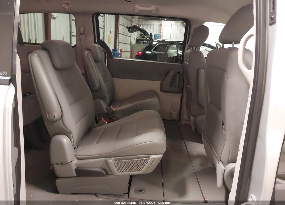 2008 DODGE GRAND CARAVAN VIN: 1D8HN44H68B151714