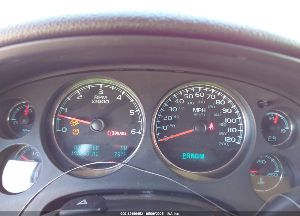 2011 CHEVROLET SILVERADO 1500 LTZ VIN: 3GCPKTE32BG224009