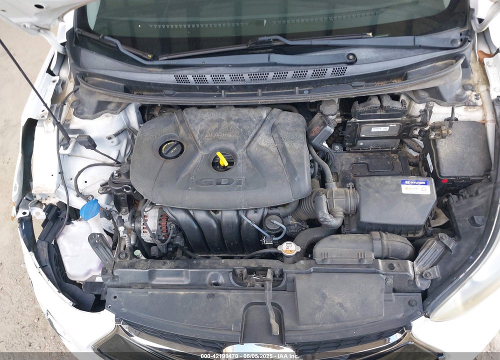 2014 HYUNDAI ELANTRA VIN: KMHDH6AH1EU027303