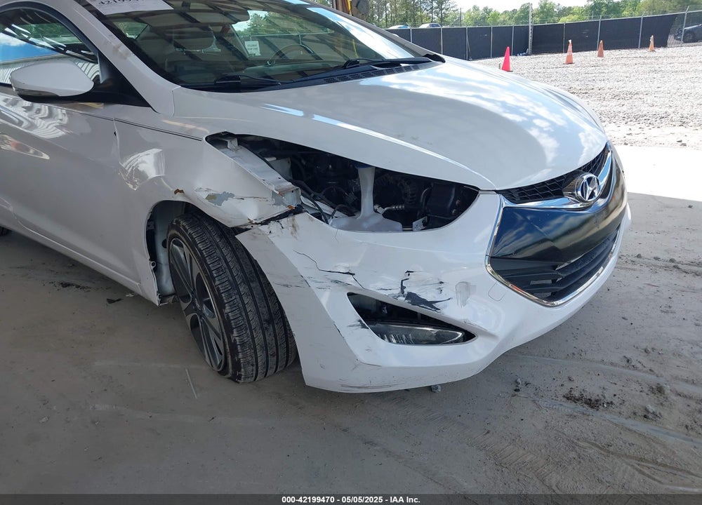 2014 HYUNDAI ELANTRA VIN: KMHDH6AH1EU027303