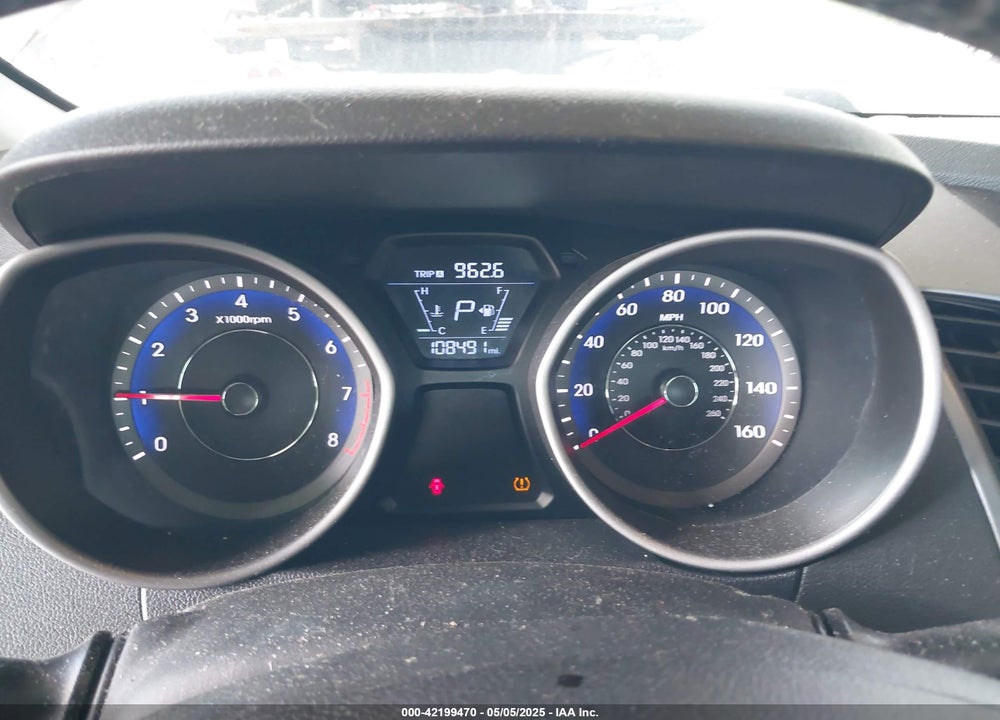2014 HYUNDAI ELANTRA VIN: KMHDH6AH1EU027303