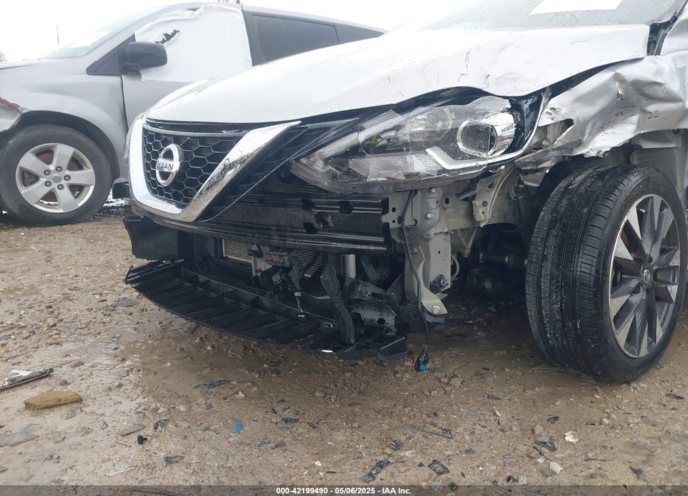 2018 NISSAN SENTRA SR VIN: 3N1AB7AP1JY308078
