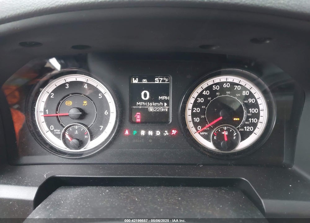 2017 RAM 1500 VIN: 3C6RR7KT3HG705029