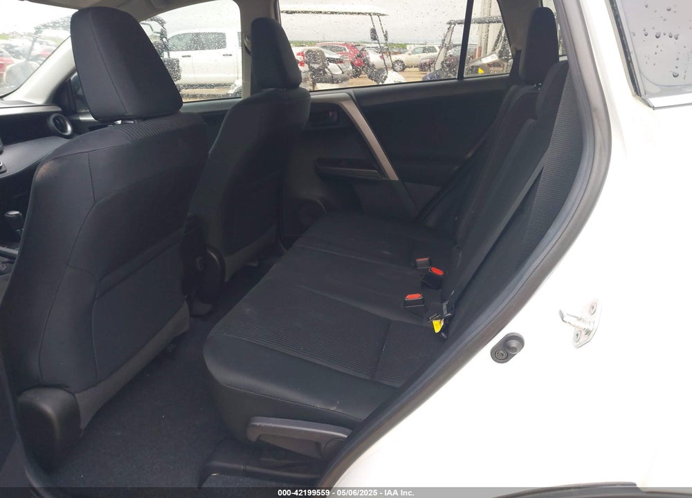 2018 TOYOTA RAV4 LE VIN: 2T3ZFREV1JW485325