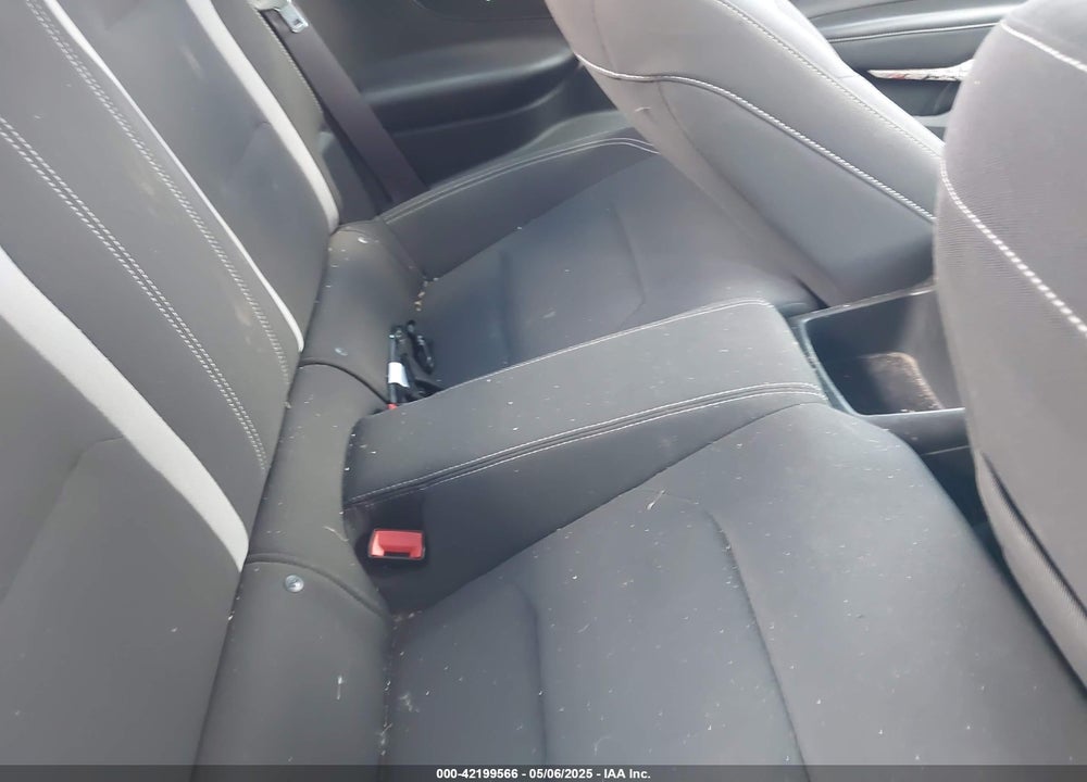 2017 CHEVROLET CAMARO VIN: 1G1FB1RX1H0162962